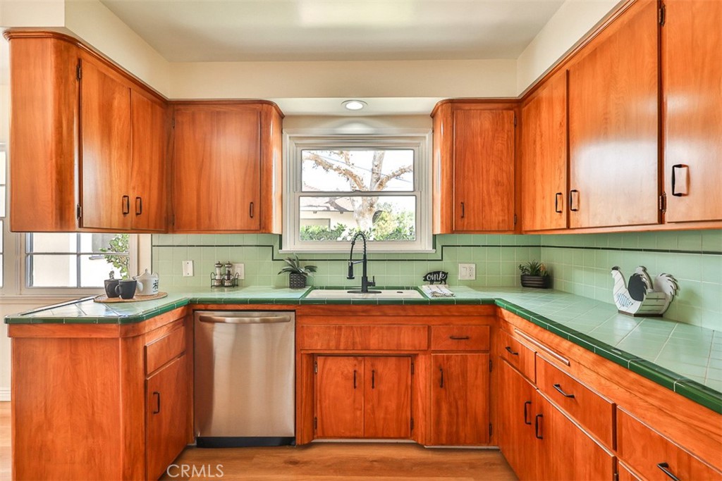 708 South Inman Road West Covina, CA 91791 - Photo 14 of 81