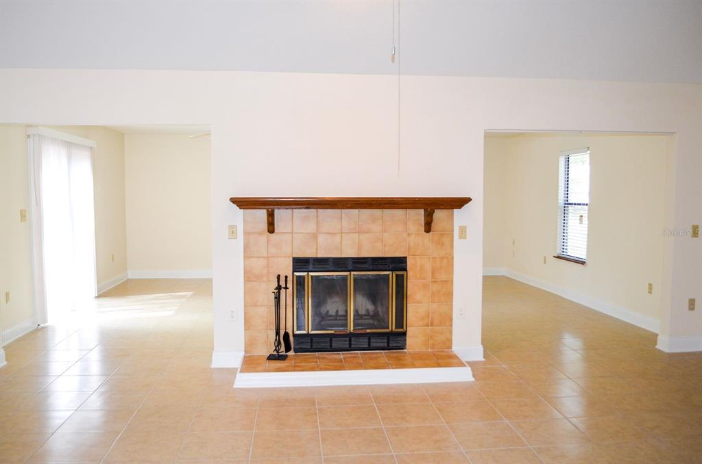 7760 Southwest 47th Lane Gainesville, FL 32608 - Photo 3 of 10
