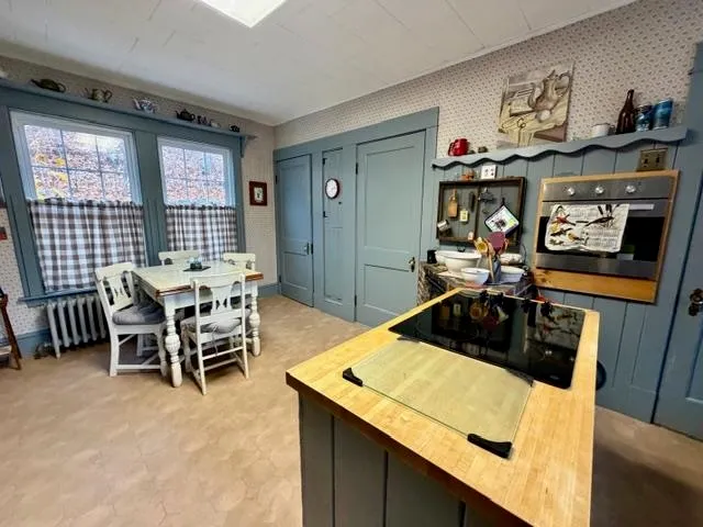 $295,000 | 1 Glen Road, Gorham, NH 03581