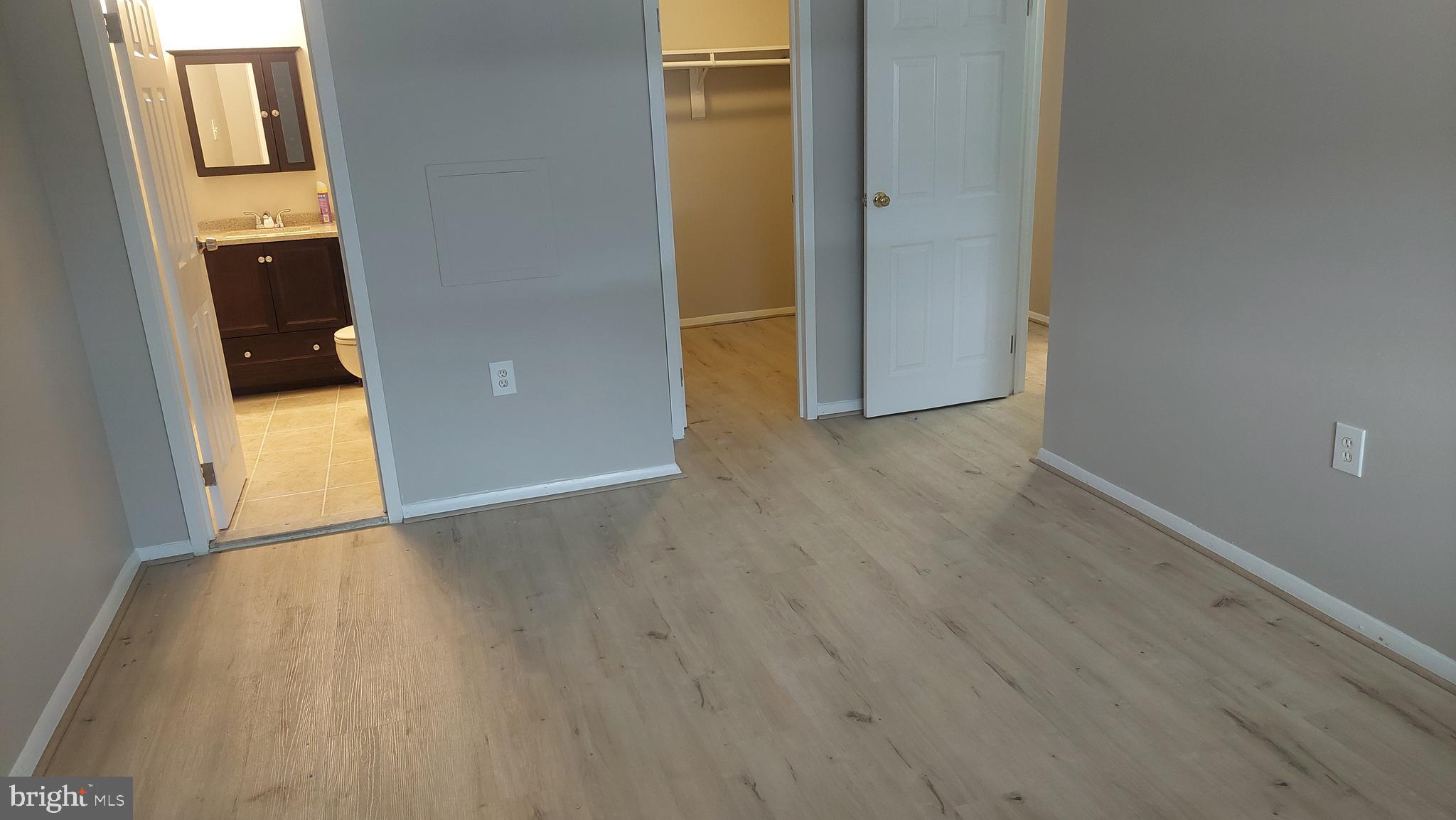 18622 Walkers Choice Road, Unit 6 Montgomery Village, MD 20886 - Photo 23 of 37 Owner Suite 1