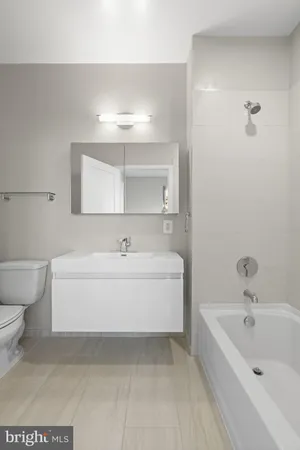 $519,999 | 989 South Buchanan Street, Unit 312, Arlington, VA 22204
