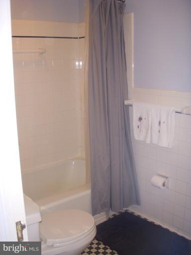 301 Broadmoor Road Baltimore, MD 21212 - Photo 7 of 24 Bath