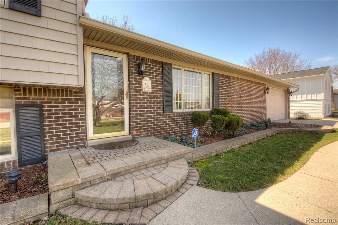 44101 Warren Road Canton, MI 48187 - Photo 3 of 34 3 Frt.jpg