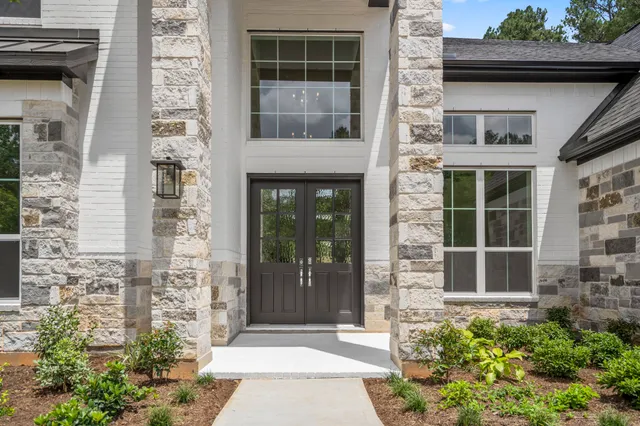 $799,990 | 208 Lilac Tree Court, Willis, TX 77318