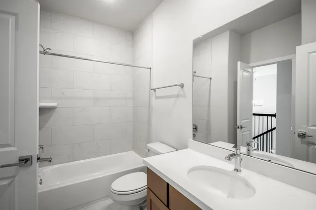 $799,990 | 208 Lilac Tree Court, Willis, TX 77318