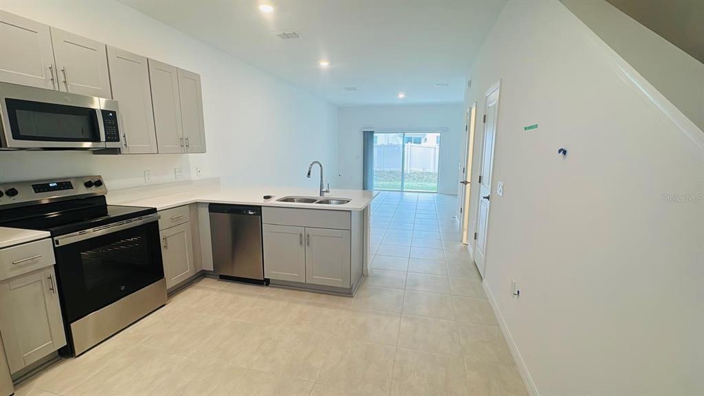 3192 Skyline Loop Kissimmee, FL 34758 - Photo 3 of 11