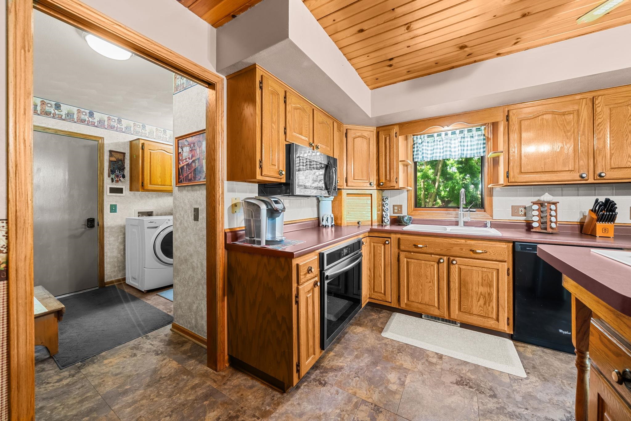 8411 North Kilbuck Road Monroe Center, IL 61052 - Photo 15 of 50 Gallery Image 15