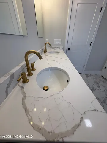 $889,500 | 6 Holly Acres Drive, Brick, NJ 08723