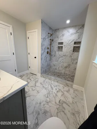 $869,999 | 6 Holly Acres Drive, Brick, NJ 08723