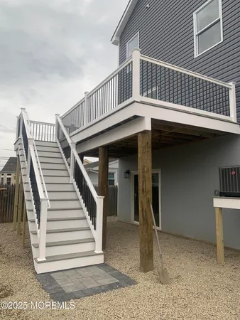 $889,000 | 6 Holly Acres Drive, Brick, NJ 08723