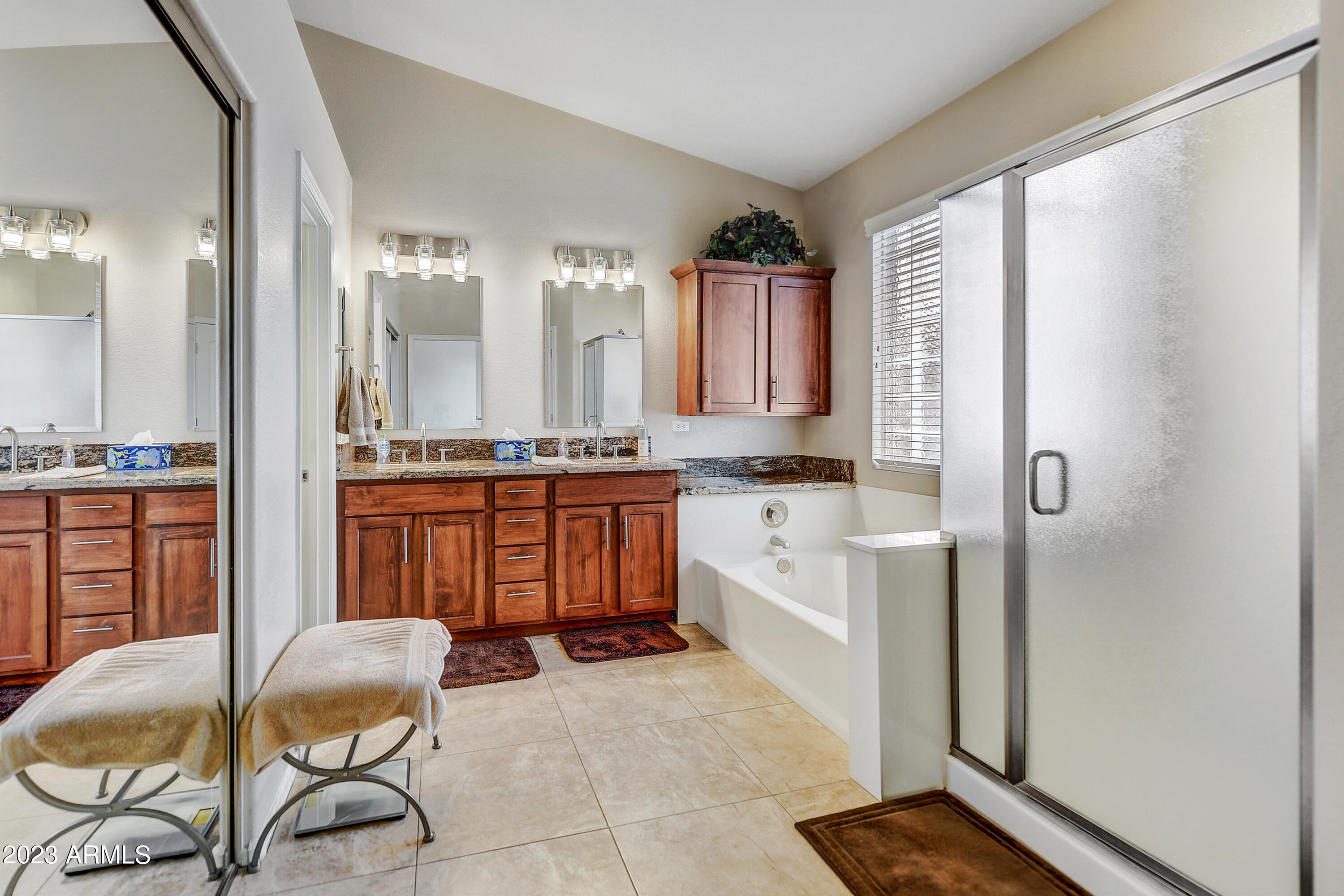 4507 East Rowel Road Phoenix, AZ 85050 - Photo 5 of 15 Master Bathroom Detail
