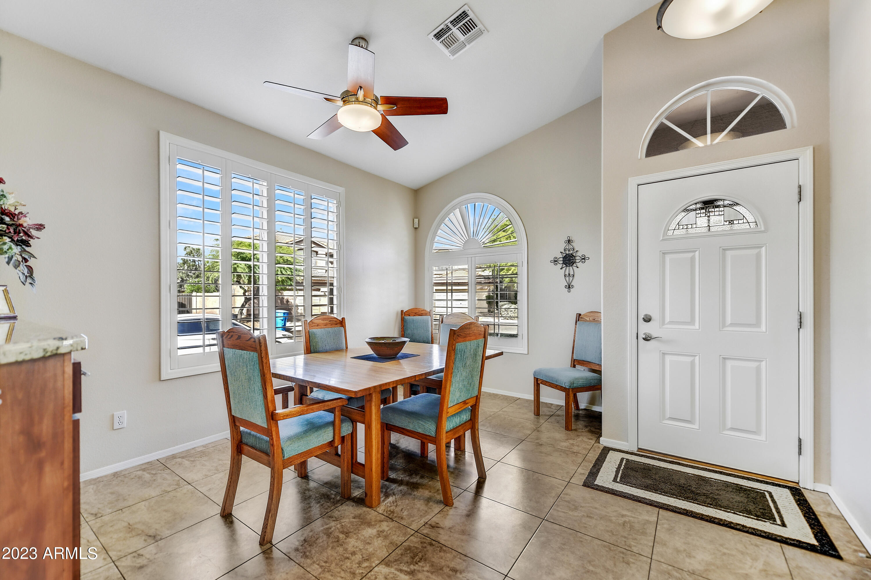 4507 East Rowel Road Phoenix, AZ 85050 - Photo 6 of 15 Formal Dining