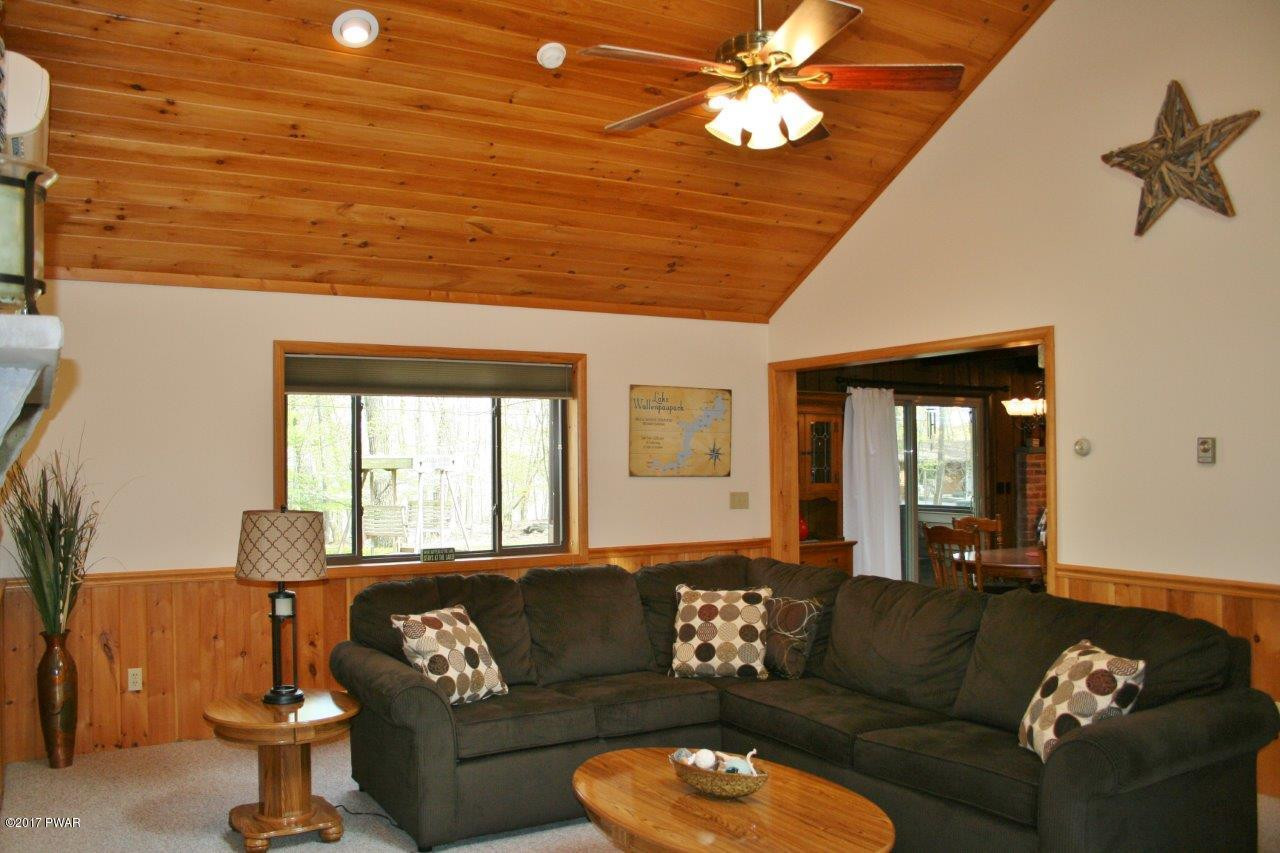 33 Rock Road Lakeville, PA 18438 - Photo 7 of 35
