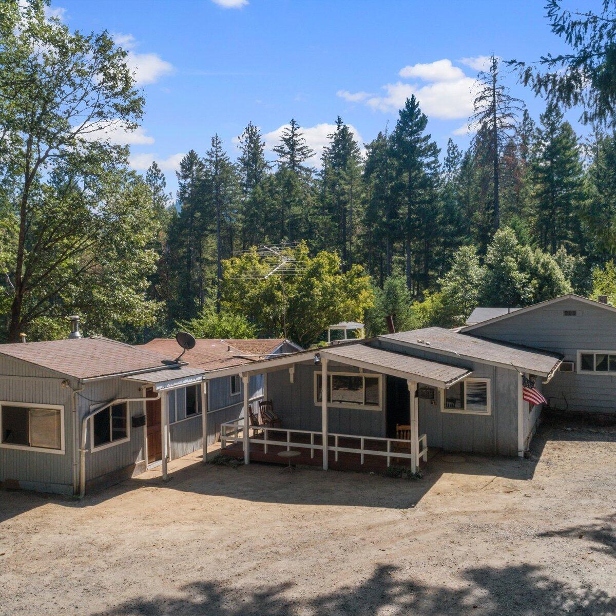 375 Fir Canyon Road Grants Pass, OR 97527 - Photo 2 of 26 2