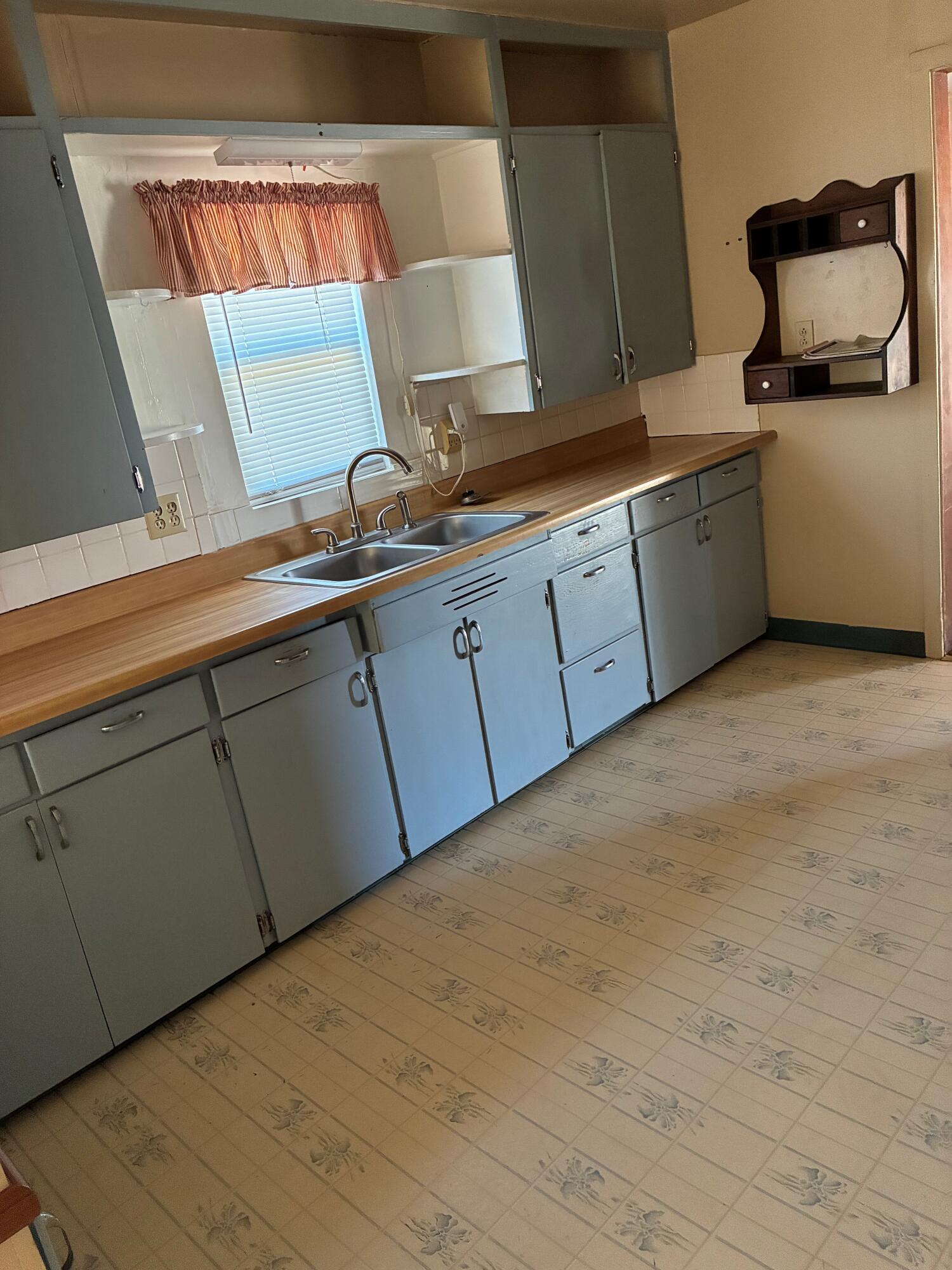 223 South Evans Road Tipton, CA 93272 - Photo 4 of 12 Evans 4
