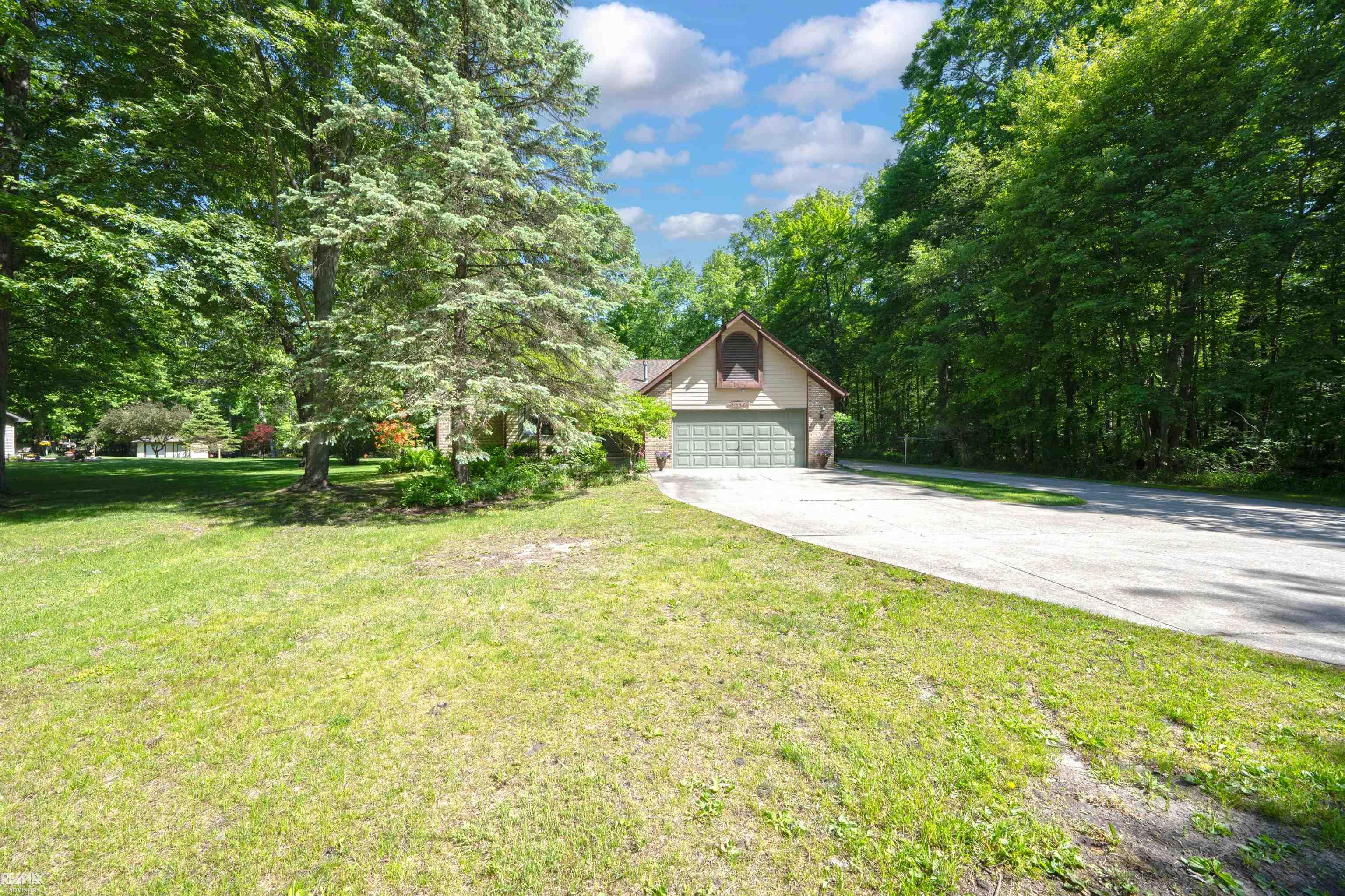 6440 Benoit Road Algonac, MI 48001 - Photo 31 of 53