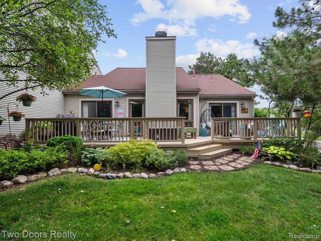 720 Eton Court Rochester Hills, MI 48307 - Photo 4 of 41