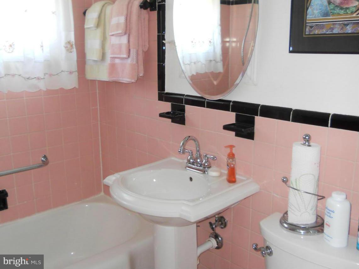 4951 Sargent Road Northeast Washington, DC 20017 - Photo 14 of 25 Bath (Master)
