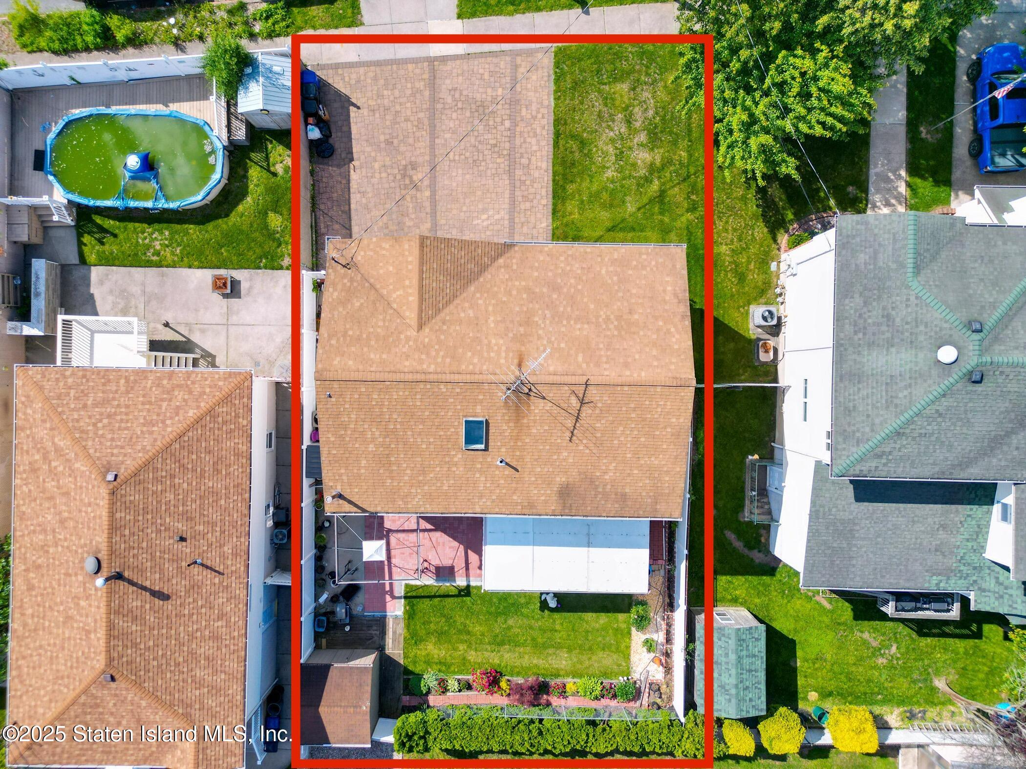944 Woodrow Road Staten Island, NY 10312 - Photo 32 of 36 dji_fly_20250526_163056_571_174829537203