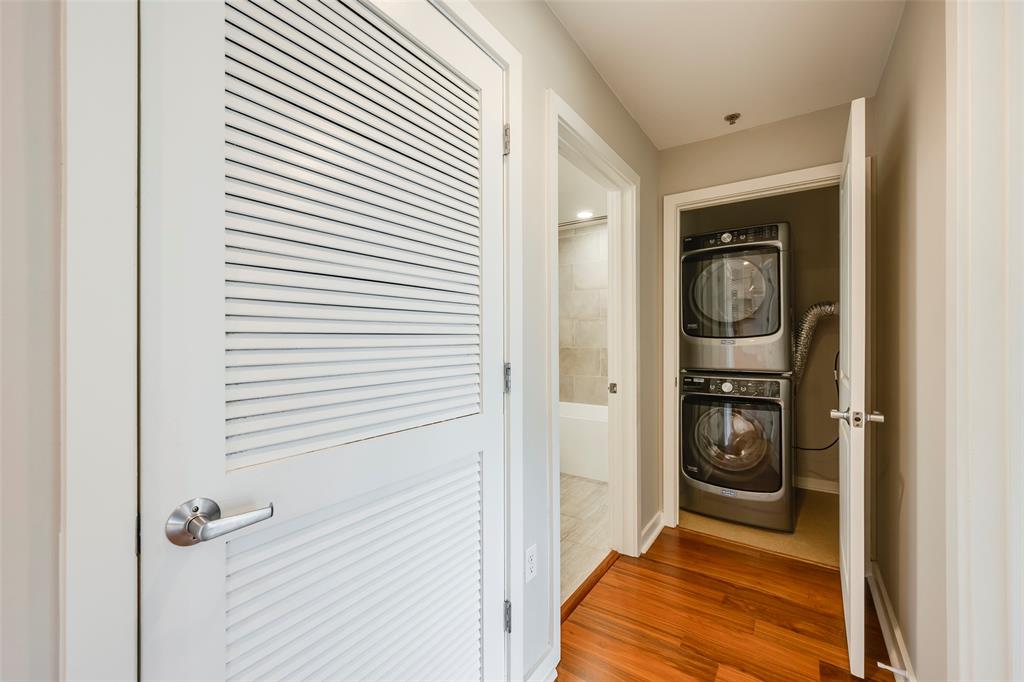 1200 Main Street, Unit 1002 Dallas, TX 75202 - Photo 13 of 30 a view of a hallway with closet and front door