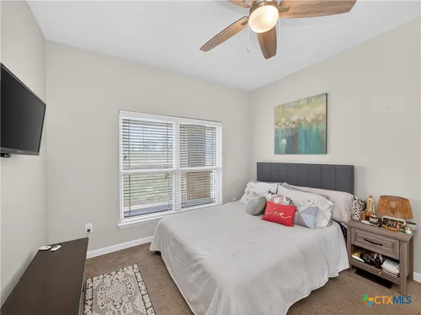 $642,000 | 494 Flash Circle, Luling, TX 78648