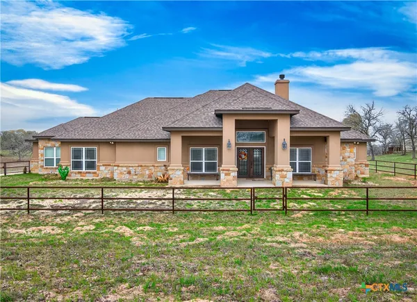 $642,000 | 494 Flash Circle, Luling, TX 78648