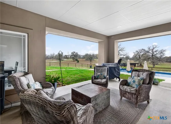 $642,000 | 494 Flash Circle, Luling, TX 78648