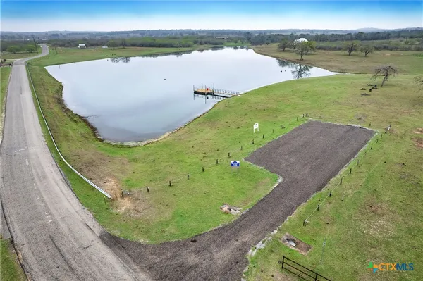 $642,000 | 494 Flash Circle, Luling, TX 78648