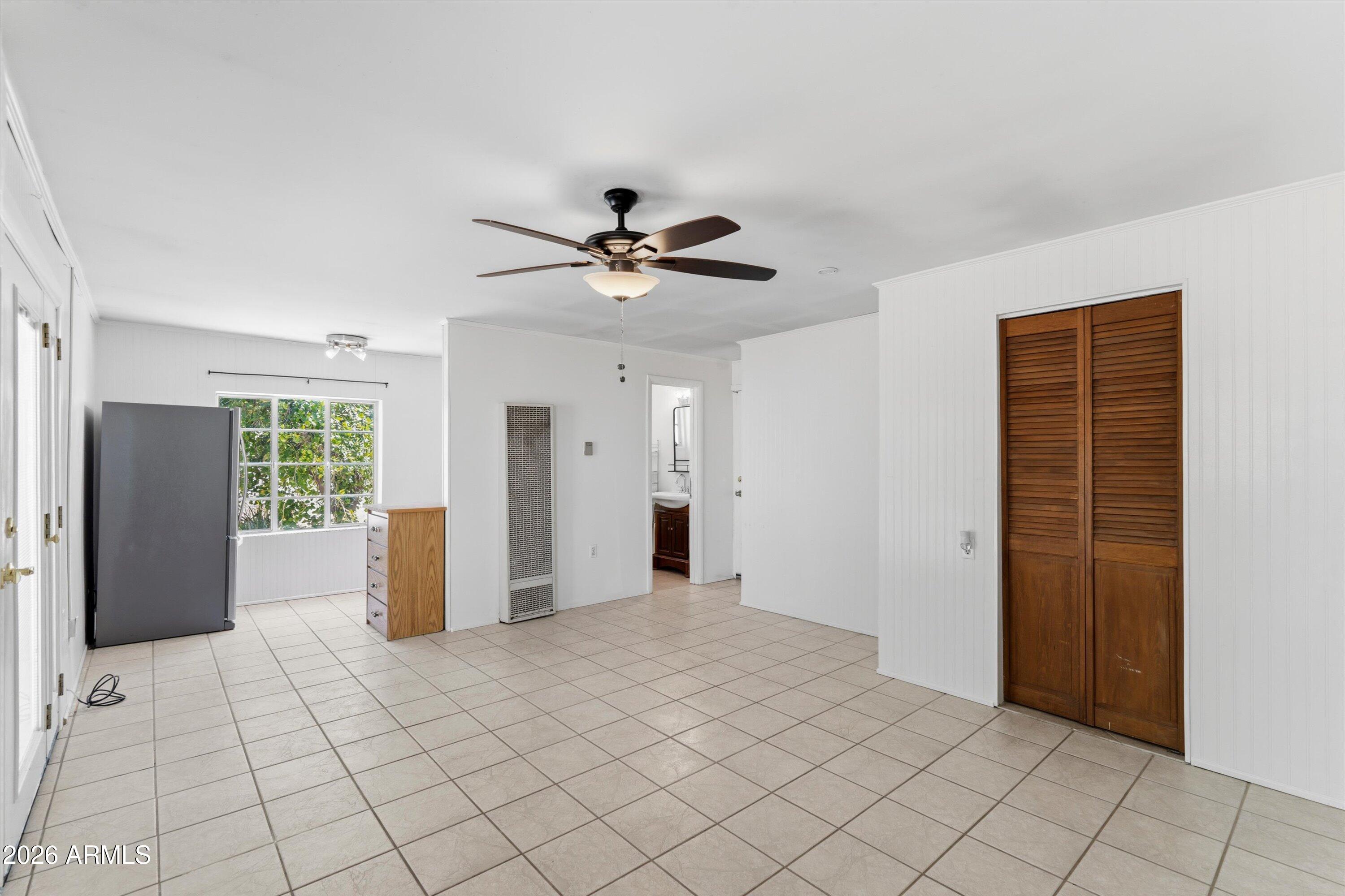 1130 East Colter Street Phoenix, AZ 85014 - Photo 22 of 37 20-ADU- Living Room