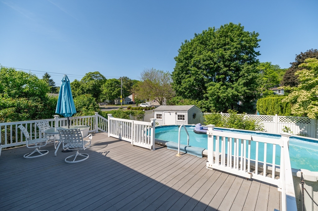 16 Laurent Road Salem, MA 01970 - Photo 5 of 34