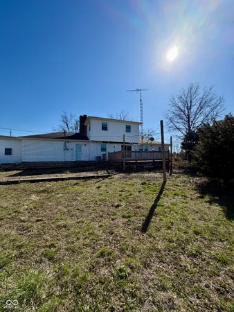 $345,000 | 660 East Bonebrake Road, Veedersburg, IN 47987