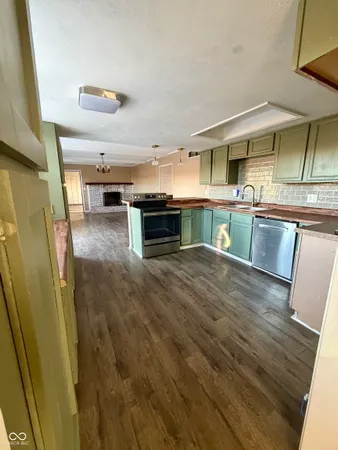 $345,000 | 660 East Bonebrake Road, Veedersburg, IN 47987