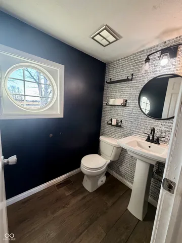 $352,000 | 660 East Bonebrake Road, Veedersburg, IN 47987