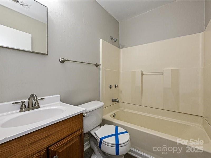 738 Rudd Court Charlotte, NC 28216 - Photo 14 of 20