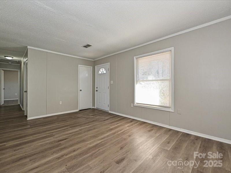 738 Rudd Court Charlotte, NC 28216 - Photo 4 of 20