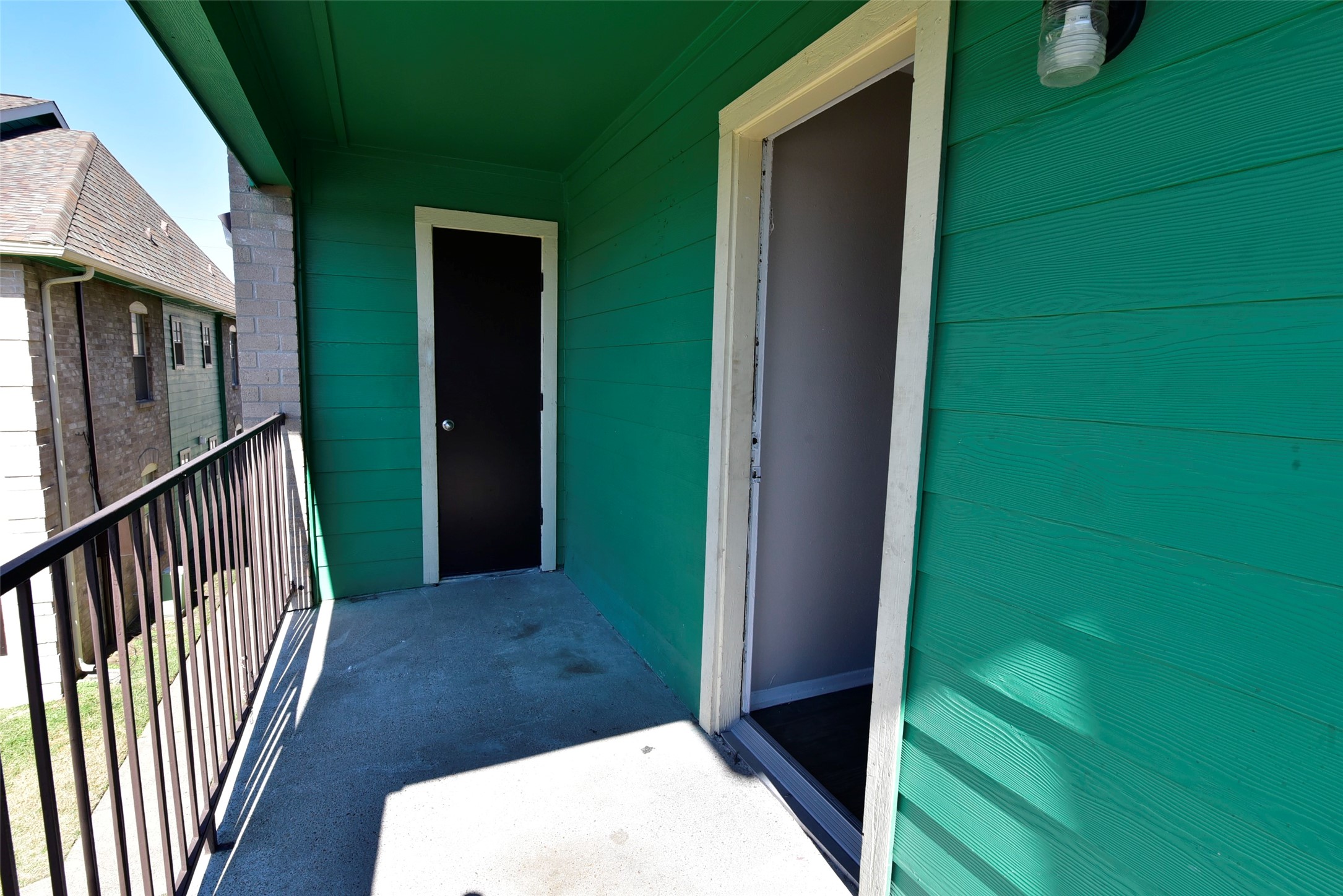 14403 Pavilion Point, Unit 488 Houston, TX 77083 - Photo 8 of 15 a view of balcony