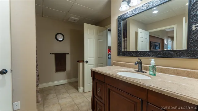 $1,950,000 | 2573 North Business Rte 5, Camdenton, MO 65020