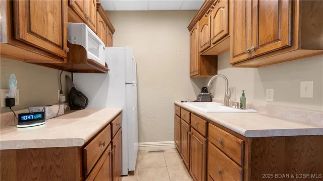 $1,950,000 | 2573 North Business Rte 5, Camdenton, MO 65020