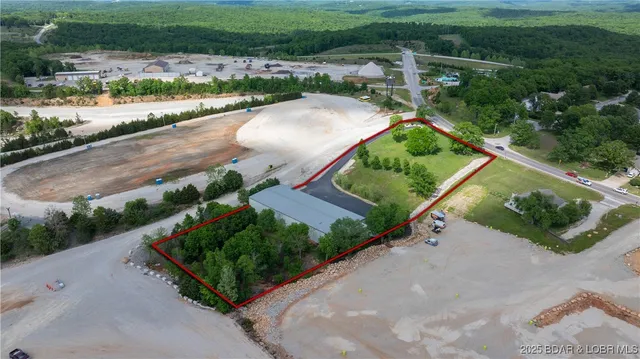 $1,950,000 | 2573 North Business Rte 5, Camdenton, MO 65020