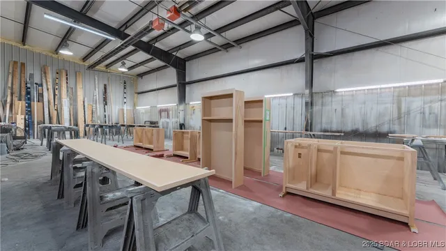 $1,950,000 | 2573 North Business Rte 5, Camdenton, MO 65020