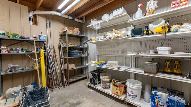 $1,950,000 | 2573 North Business Rte 5, Camdenton, MO 65020