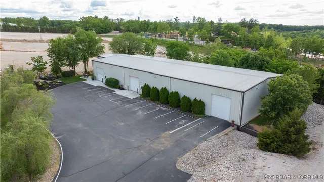 $1,950,000 | 2573 North Business Rte 5, Camdenton, MO 65020