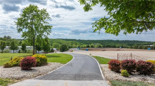 $1,950,000 | 2573 North Business Rte 5, Camdenton, MO 65020