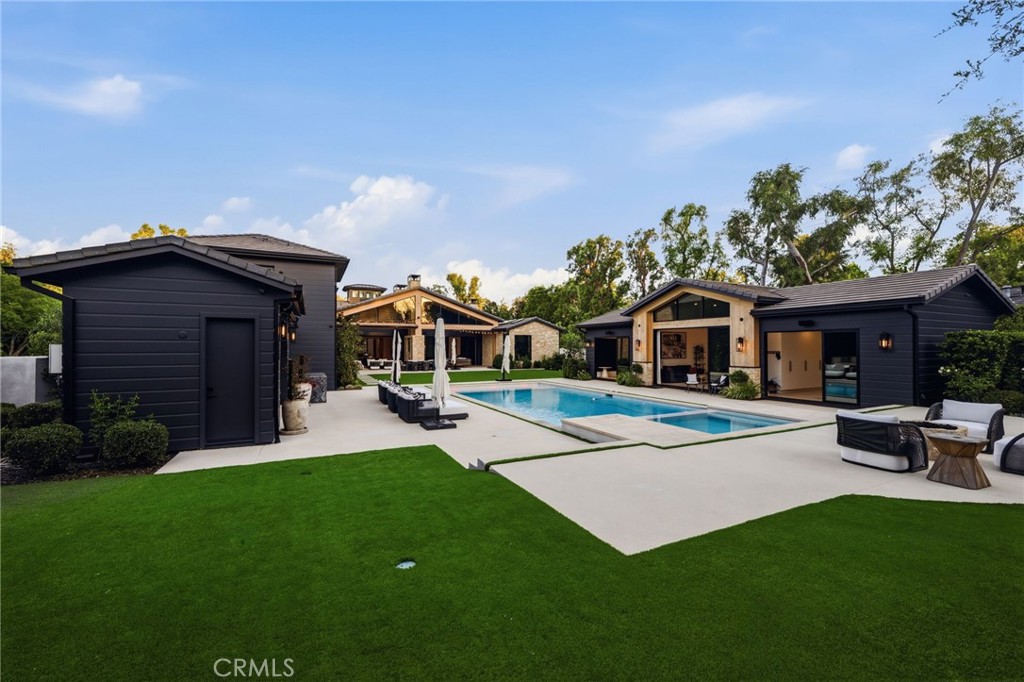 5241 Twin Oaks Road Hidden Hills, CA 91302 - Photo 5 of 69