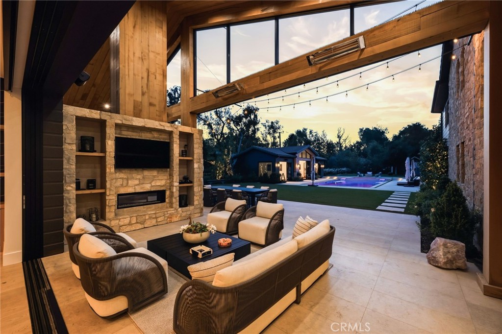 5241 Twin Oaks Road Hidden Hills, CA 91302 - Photo 8 of 69