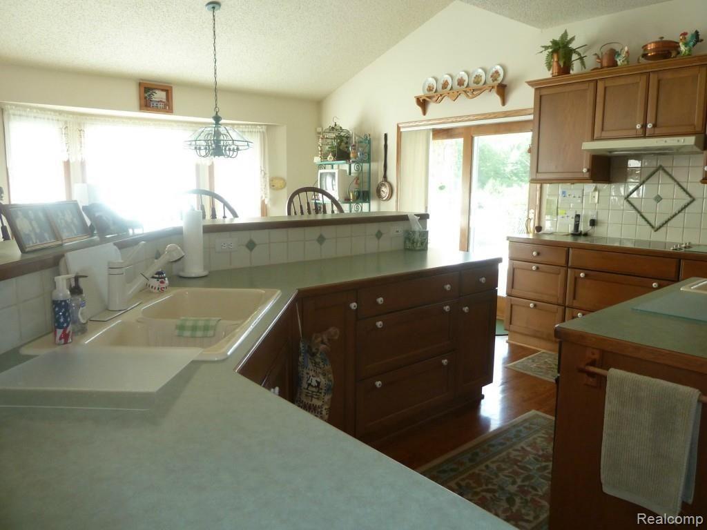 20909 Napier Road Northville, MI 48167 - Photo 16 of 44 Kitchen