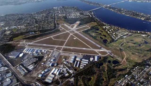 $4,000 | St. Lucie Estates-Broadway, Stuart, FL 34996