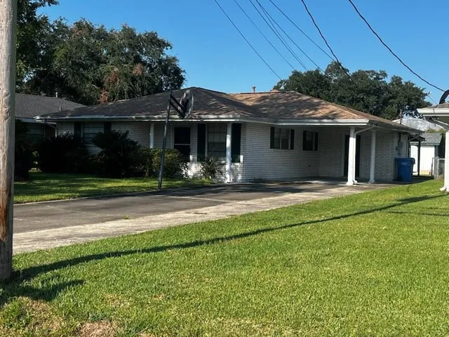 $1,500 | 216 Mimosa Avenue, Luling, LA 70070