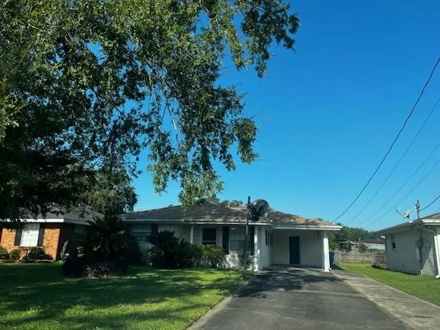$1,500 | 216 Mimosa Avenue, Luling, LA 70070