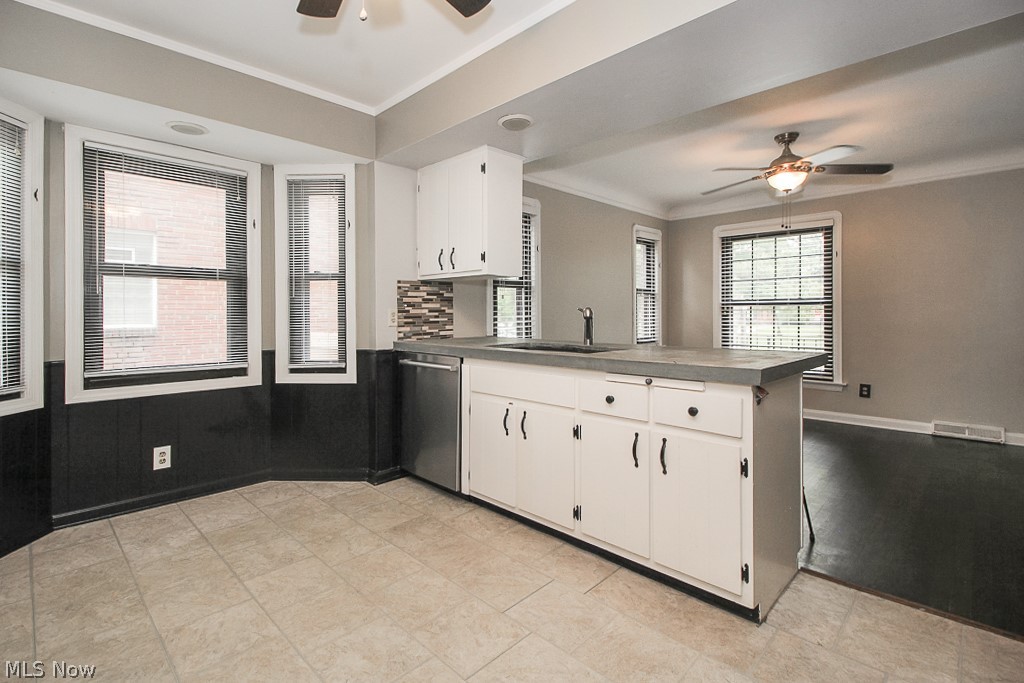 3893 Silsby Road Cleveland, OH 44111 - Photo 8 of 33 Gallery Image 8